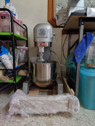 เครื่องผสมอาหาร 10 ลิตร เครื่องตีแป้งไฟฟ้า เครื่องตีไข่ ตีครีม สำหรับทำเค้ก เบเกอรี่ photo review